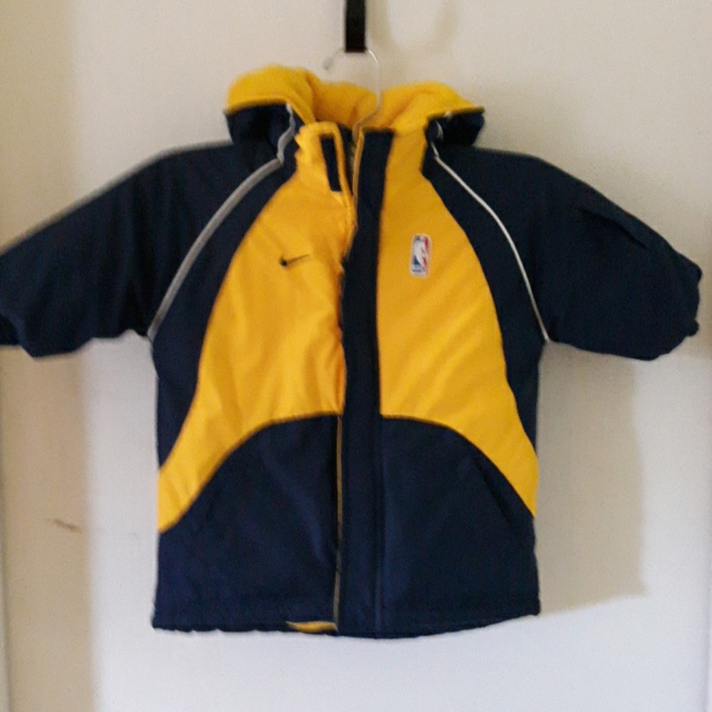 EUC Nike Team winter jacket size 12 months